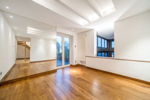 Photo 40- click for photo gallery